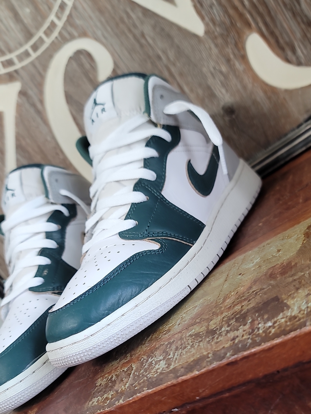 Nike Air Jordan 1 Mid SE 'Oxidized Green' Wmns 8 Good Condition Fast Shipping - Picture 6 of 15